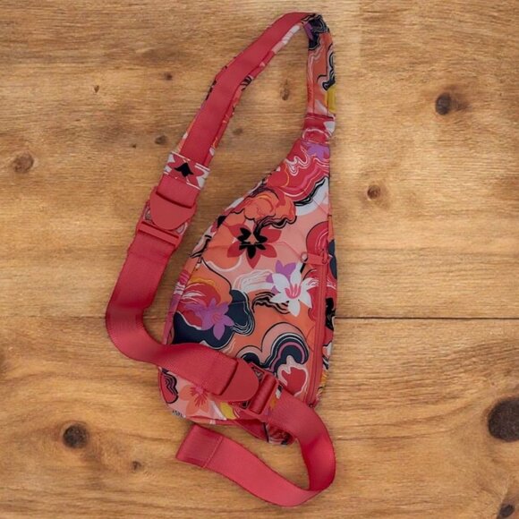 Vera Bradley - Re-Active Mini Sling Backpack in Rose Agate - Picture 3 of 5